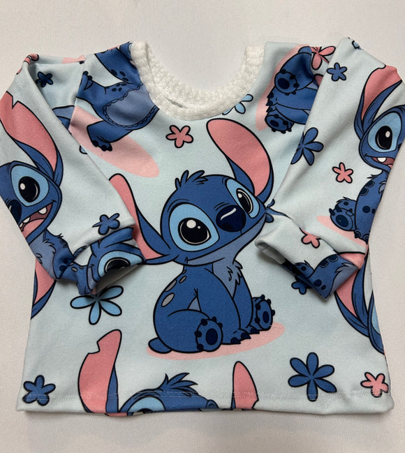 Stitch sweatshirts 🤍
